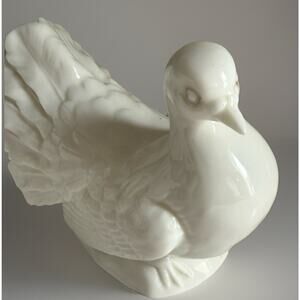 Vintage 1960’s White Pigeon Bird Figurine Feather Details Numbered 5 Inches